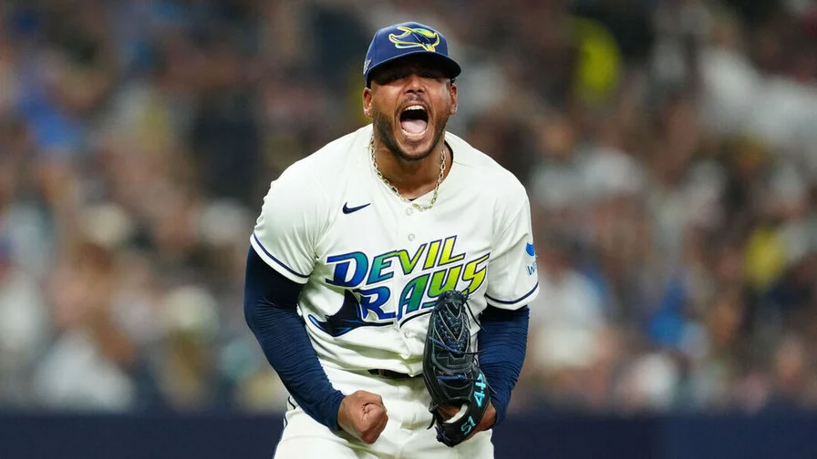 mlb freddy peralta domina a cleveland y se empata serie 116d9a7e focus 0.02 0.62 896 504 1